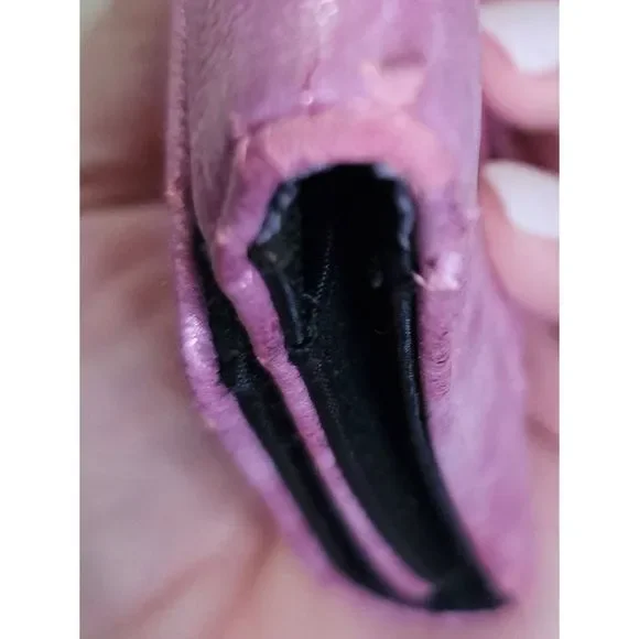 #101 Kenneth Cole Reaction envelope wallet, pink - Picture 7 of 9